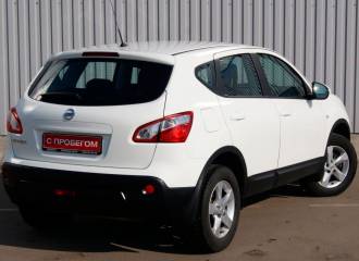 Образец цвета 326 SUPER WHITE на автомобиле - №3