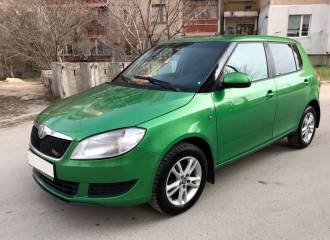 Образец цвета LF6Z ZELENA RALLYE/RALLYE GRUEN на автомобиле - №2