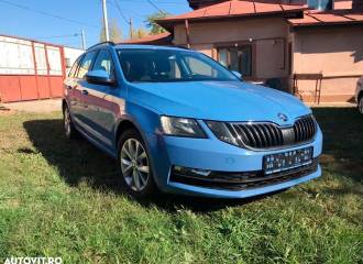 Образец цвета 9574 MODRA ITALY/ITALY BLAU на автомобиле - №2