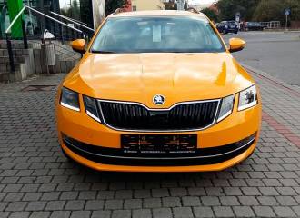 Образец цвета LF2A ORANZOVA FUN/FUN ORANGE на автомобиле - №0