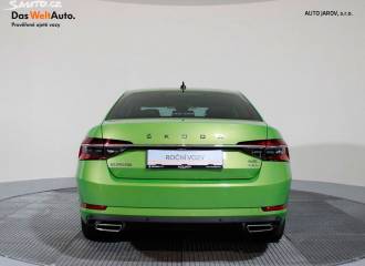 Образец цвета LF6W ZELENA MAY/MAIGRUEN на автомобиле - №3