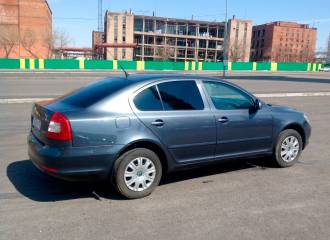 Образец цвета LF8J SEDA ANTHRACITE/ANTHRACITE GRAU на автомобиле - №2