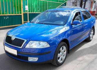 Образец цвета LF5K MODRA DYNAMIQUE/DYNAMIC BLAU на автомобиле - №0