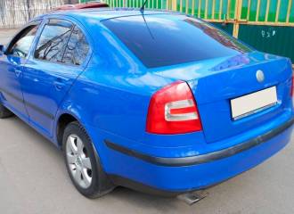 Образец цвета LF5K MODRA DYNAMIQUE/DYNAMIC BLAU на автомобиле - №2