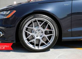 Образец цвета LX5R MONDSCHEINBLAU на автомобиле - №1