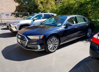 Образец цвета LX5R MONDSCHEINBLAU на автомобиле - №2