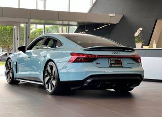 Образец цвета 5703 MEISSENBLAU на автомобиле - №2