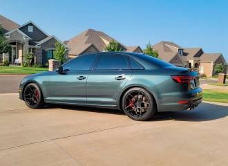 Образец цвета LX6T CAMOUFLAGEGRUEN на автомобиле - №3