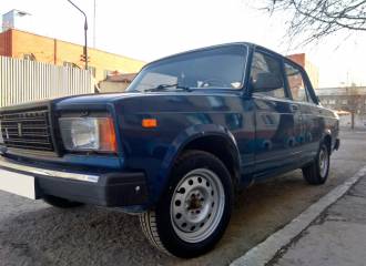 Образец цвета 441 INDIGO на автомобиле - №2