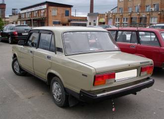 Образец цвета 320 САЛЬВИЯ на автомобиле - №1