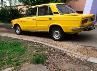 Образец цвета ЦИТРУС РАФ на автомобиле - №3