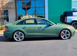 Образец цвета LX6M DISTRIKTGRUEN на автомобиле - №3