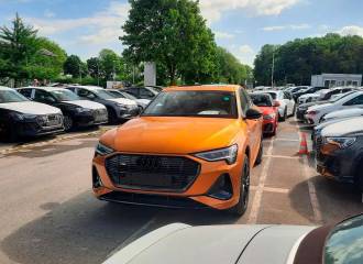 Образец цвета LY2Y DRACHENORANGE на автомобиле - №2