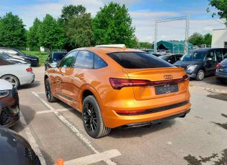 Образец цвета LY2Y DRACHENORANGE на автомобиле - №3