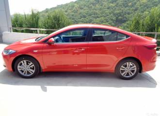 Образец цвета RY9 PHOENIX ORANGE на автомобиле - №1