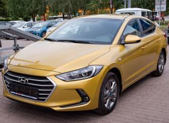 Образец цвета WY7 BLAZING YELLOW на автомобиле - №0