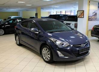 Образец цвета UB5 MOONLIGHT BLUE на автомобиле - №1