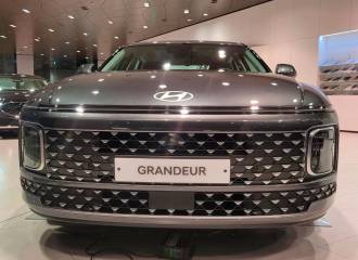 Образец цвета 2G NOCTURNE GREY на автомобиле - №0