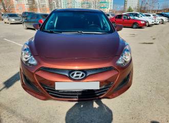 Образец цвета U8N HAZEL BROWN на автомобиле - №0