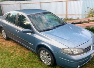 Образец цвета RNR BLEU ECUME на автомобиле - №2