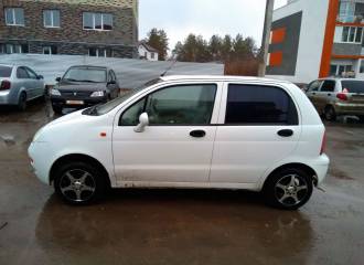 Образец цвета BK WHITE на автомобиле - №2