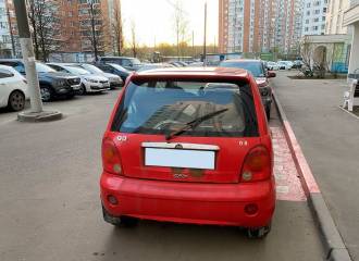 Образец цвета DQ FLANGE RED на автомобиле - №3