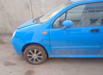 Образец цвета QQB BAYOU BLUE на автомобиле - №1