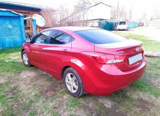 Образец цвета YR7 GERANIUM RED на автомобиле - №3