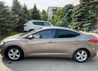 Образец цвета P2N BRONZE на автомобиле - №2