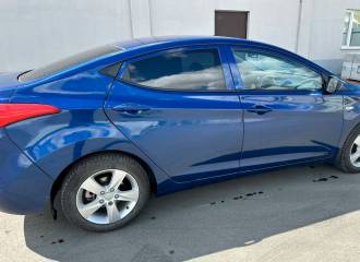 Образец цвета S7U ATLANTIC BLUE на автомобиле - №2