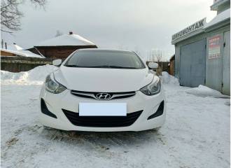 Образец цвета RBC CERAMIC WHITE на автомобиле - №0