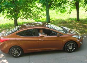 Образец цвета R5N CAPEPENY на автомобиле - №2