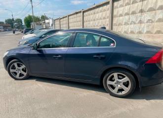 Образец цвета 498 CASPIAN BLUE на автомобиле - №1