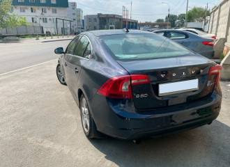 Образец цвета 498 CASPIAN BLUE на автомобиле - №2