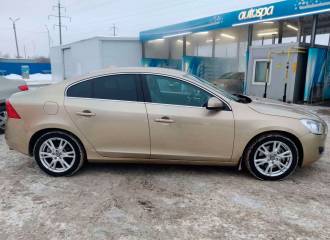 Образец цвета 703 ELECTRUM GOLD на автомобиле - №2