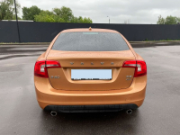 VOLVO 704 | VIBRANT COPPER (亮铂铜) 6