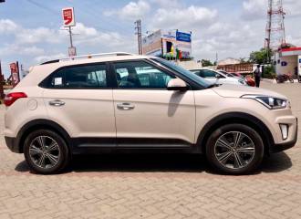 Образец цвета R6D PEARL BEIGE на автомобиле - №0