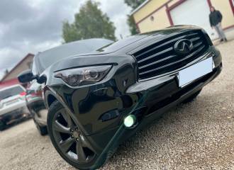 Образец цвета KH3 SUPER BLACK на автомобиле - №1