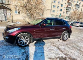 Образец цвета NAB MIDNIGHT GARNET на автомобиле - №2