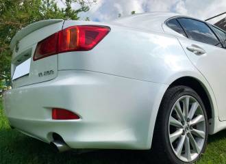 Образец цвета 062 CRYSTAL WHITE на автомобиле - №1