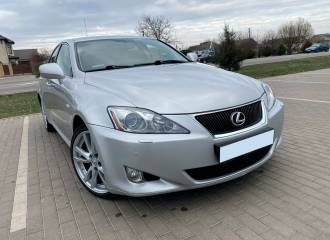 Образец цвета 1F2 PREMIUM SILVER на автомобиле - №1