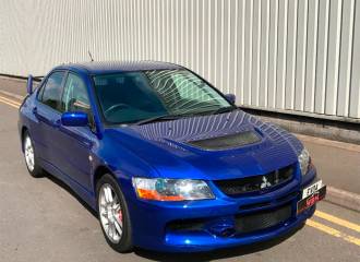 Образец цвета CMT10070 BLUE на автомобиле - №1