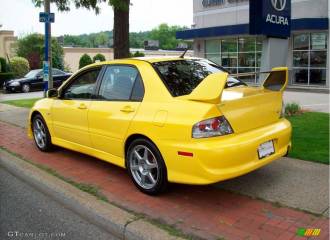 Образец цвета CM DANDELION YELLOW на автомобиле - №2