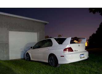 Образец цвета AC10983 INNSBRUCK WHITE на автомобиле - №3