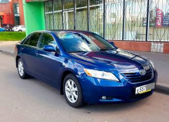 Образец цвета 8T5 DARK BLUE на автомобиле - №1