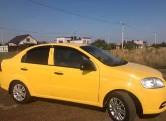 Образец цвета 52U HIGHWAY YELLOW на автомобиле - №1