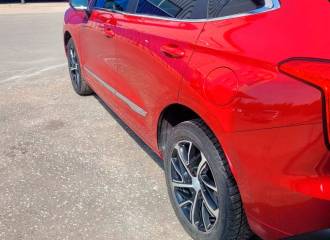 Образец цвета 1Y MARS RED на автомобиле - №3