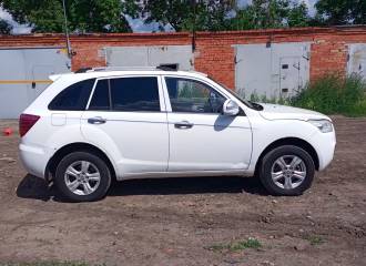 Образец цвета WHITE на автомобиле - №1