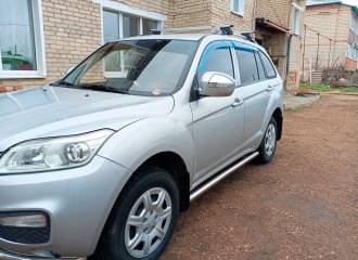 Образец цвета SILVER на автомобиле - №1