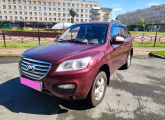 Образец цвета BORDEAUX на автомобиле - №0